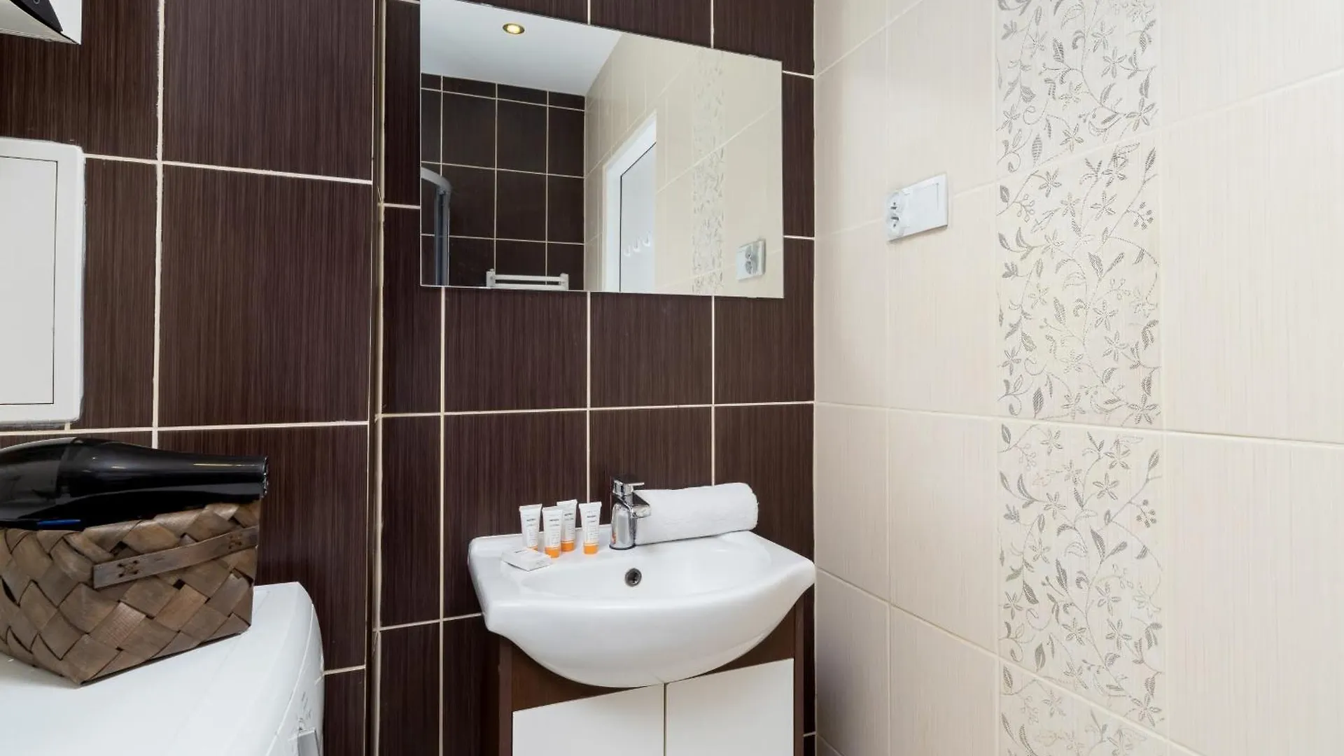Apartment Arianska Studio With Mezzanine Cracow Center By Noclegi Renters Krakow