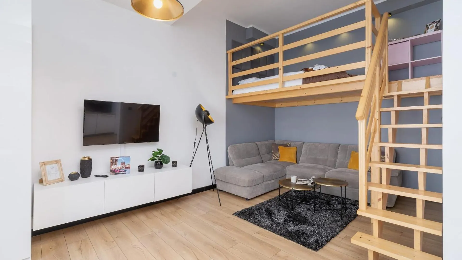 Arianska Studio With Mezzanine Cracow Center By Noclegi Renters Krakow